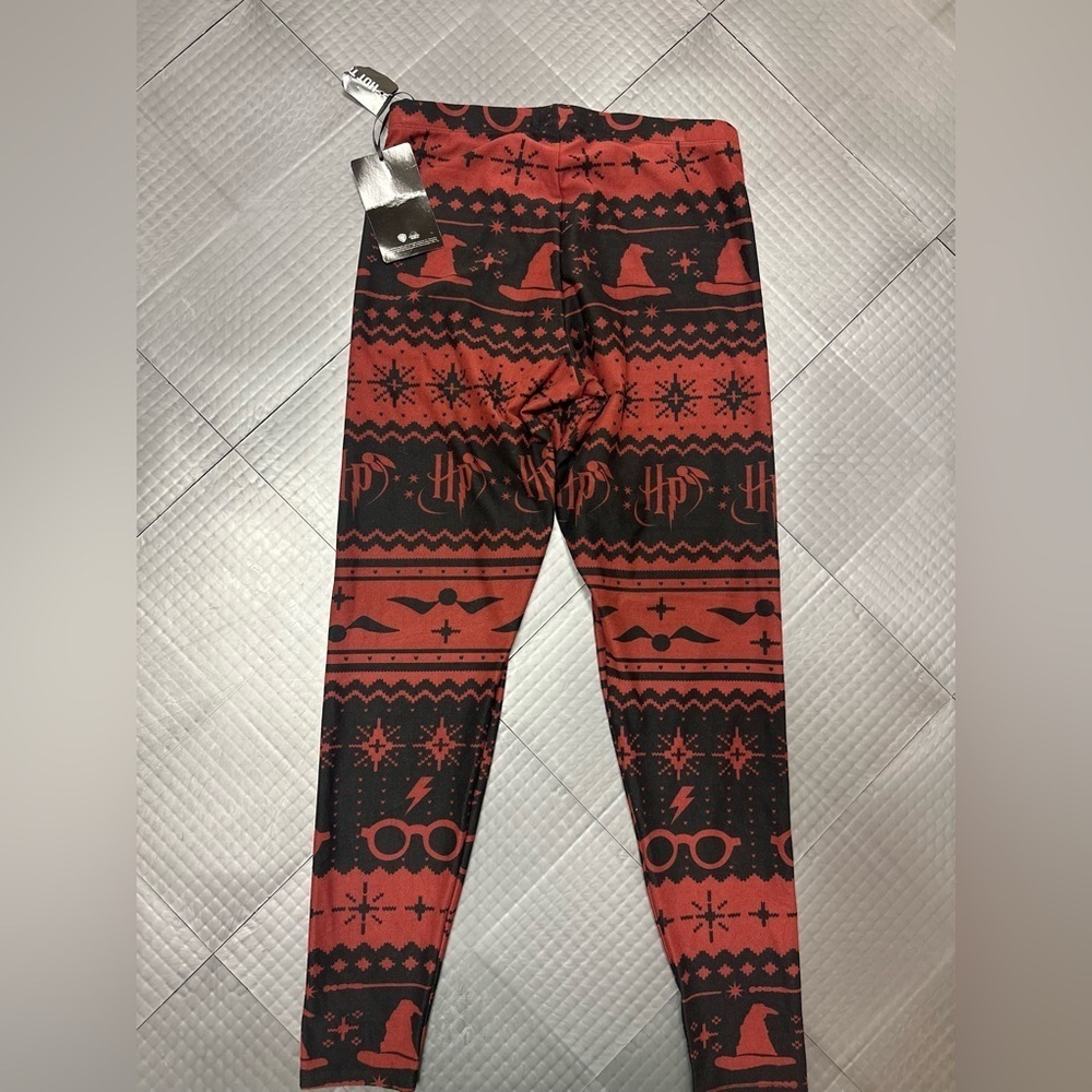 HARRY POTTER HOT TOPIC WOMENS LEGGINGS SIZE MEDIUM NWT
